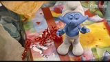 《藍(lán)精靈2》片段： A Present