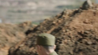 王新軍秦海璐抗戰(zhàn)衛(wèi)國(guó)