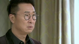 《我的繼父是偶像》羅母看見大佐看著窗外發(fā)呆 這都怪誰啊