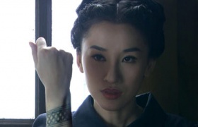 【沖出月亮島】第26集預(yù)告-小護(hù)士注射死亡顯愛(ài)國(guó)心