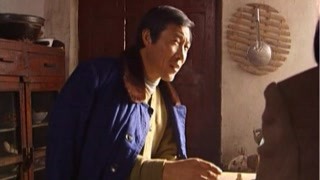 徐寶德強行拉著玉芬聊家常，一口酒下肚竟咳出血了