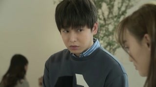 彭昱畅偶遇娜娜 超甜对视！