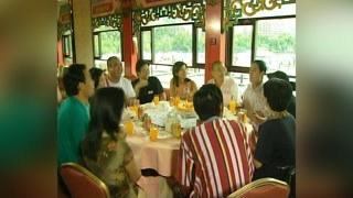 《喜鹊东南飞》旅行团众人帮老李过生日 还忘了自己生日呢
