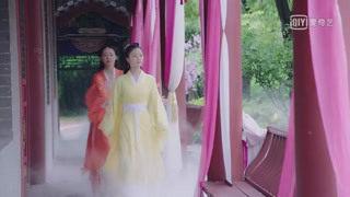 擁抱眾美女