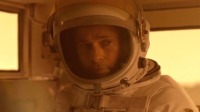 《星际探索》终极预告，皮特惨遭爆炸、坠落上演绝命太空！