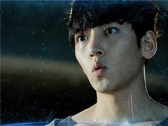 《Healer》官方预告片3