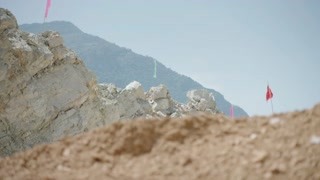 还原三线建设峥嵘岁月