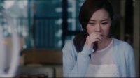 渣男送结婚请柬竟然与前女友忘我热吻，心疼不知情的未婚妻！