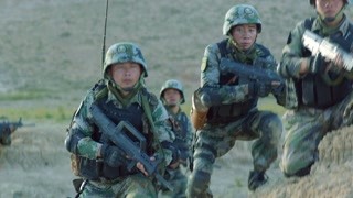 《突击再突击》下属质疑长官命令 被骂后秒变小怂包