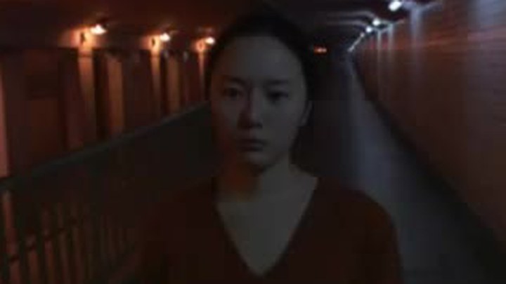 里里 預告片