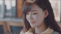长得这么帅还会弹吉他，能不招女孩喜欢吗？