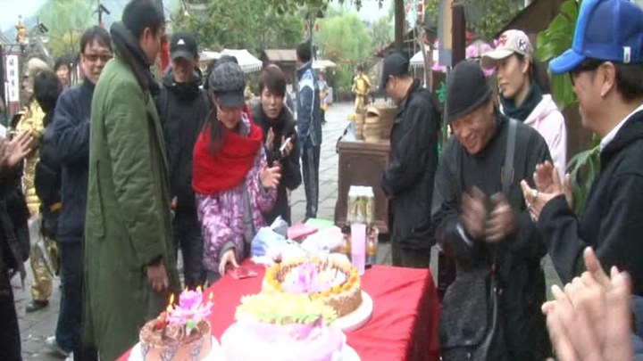 龍鳳店 花絮8：導(dǎo)演過生日