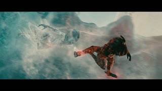 雪妖一直嘗試去牽住鐘馗的手讓他清醒