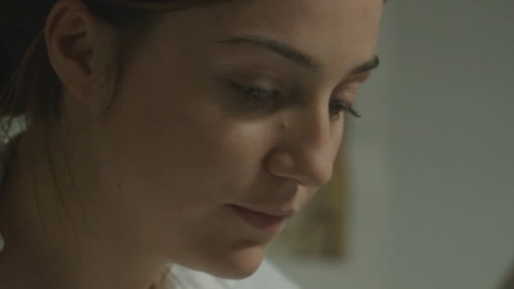 匍匐前进 片段：威尼斯电影节