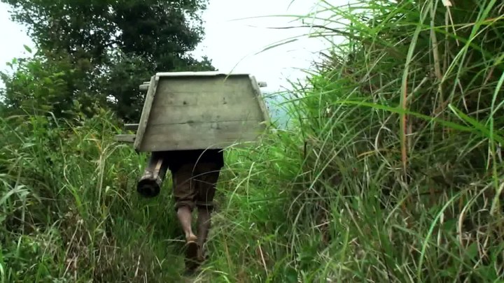 罗盘经 预告片 (中文字幕)