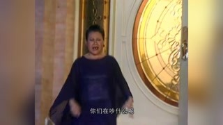 两个女孩的错位人生