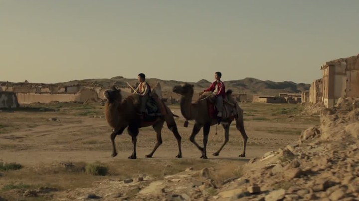 家在水草丰茂的地方 预告片1 (中文字幕)