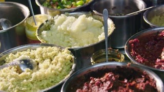 赞鱼的口味众多  七十二般变化全在底料上