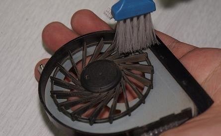 笔记本用多久需要清理尘土?有什么风险?