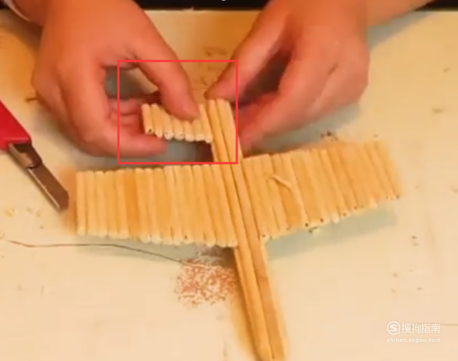 一次性筷子制作简易飞机模型看完你就知道了