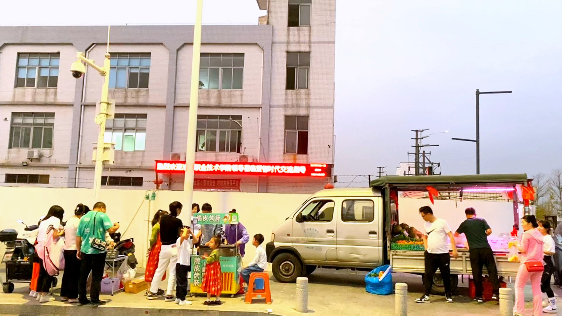 【广东深圳】细腻的美好，藏在生活的各处，镜头咔嚓的瞬间变成了永恒。#爱上一座城 #我是Vlogger