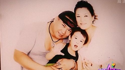 曹寅迷之自信 朋友圈尋童裝蒙古服