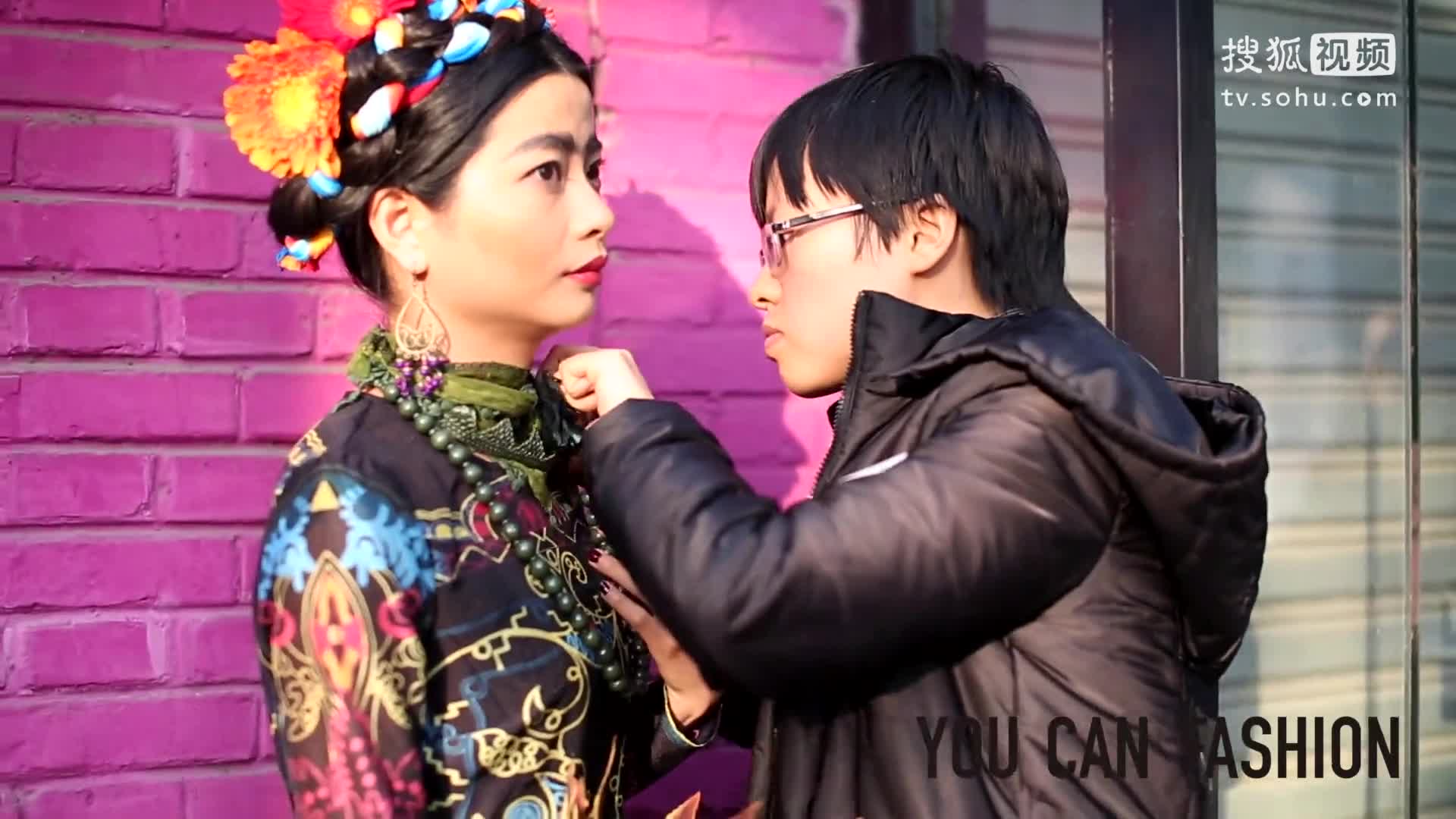 还原弗里达时尚的眉毛