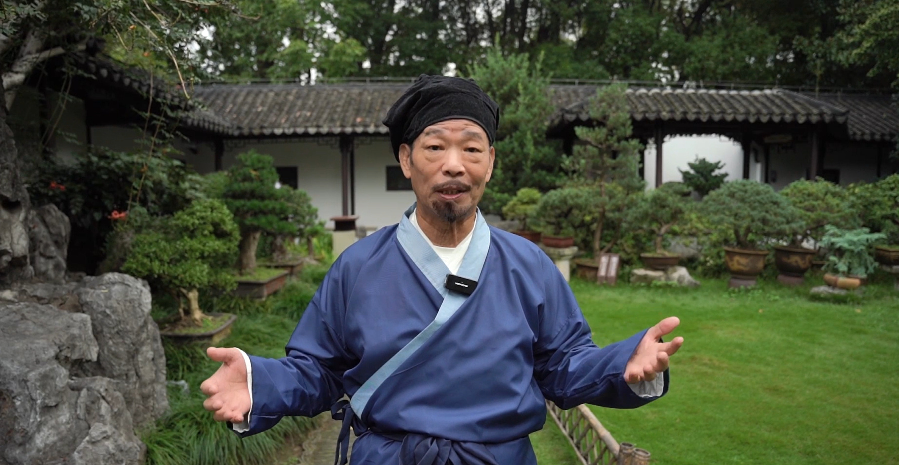 白福和许仙30年后重游金山寺