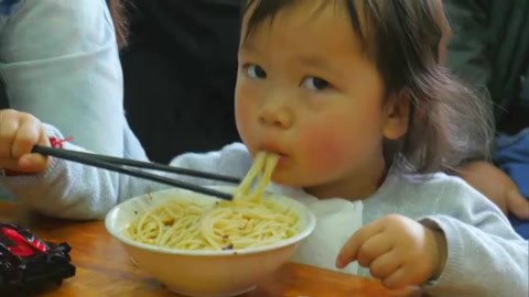 鐘山羊肉粉燙鮮香濃辣味飄香 茨沖雞火鍋惹人垂涎