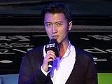 谢霆锋新片周迅辞演 周杰伦瘦如蜡像