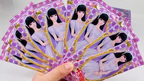 叶罗丽灵犀包第16弹卡片玩具，抽中AR卡冰公主和SSR情公主！