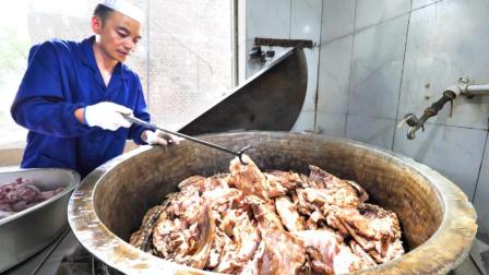 到西宁必试手抓羊肉和羊头