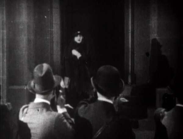 《水性杨花(1928)》全集-高清电影完整版
