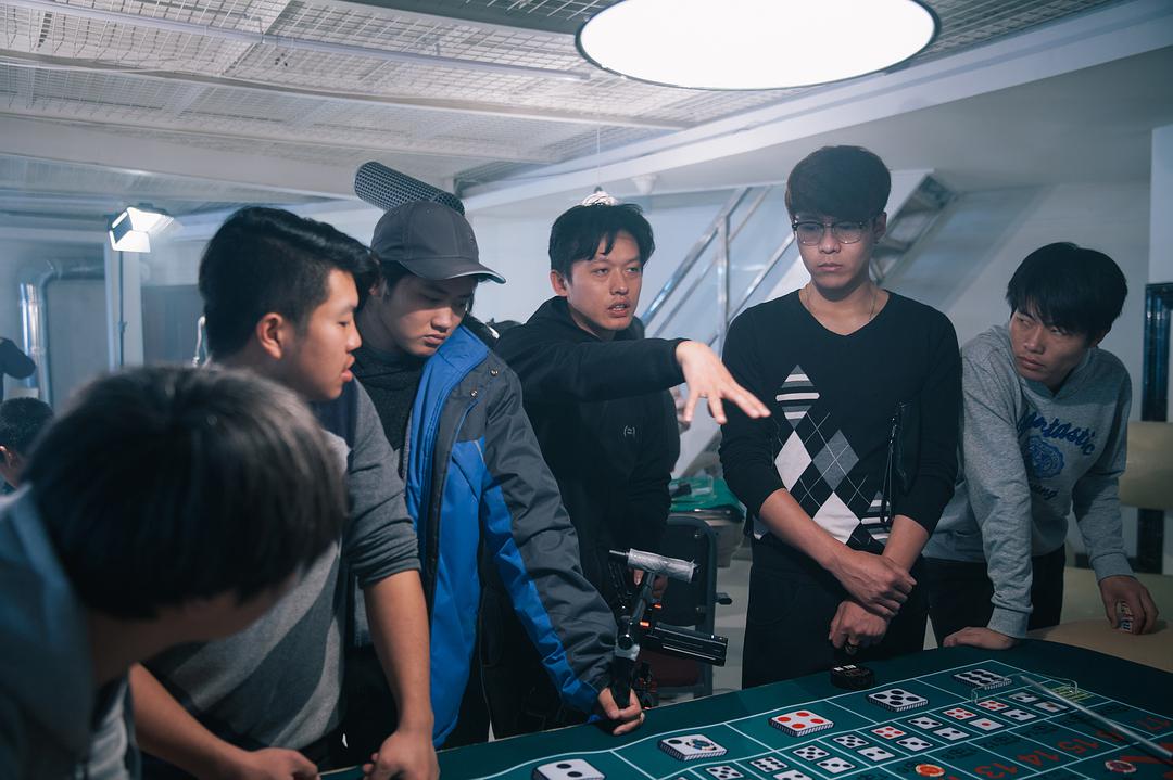 《废柴赌神》全集-高清电影完整版