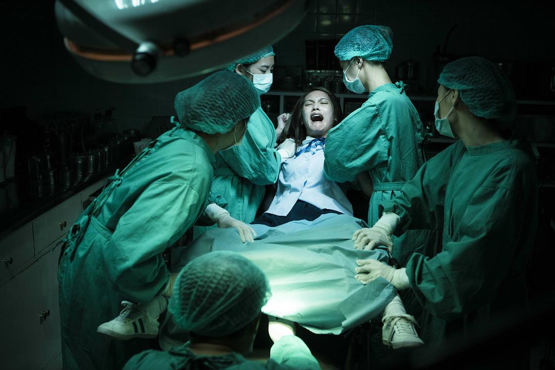 《红衣小女孩2》-高清电影