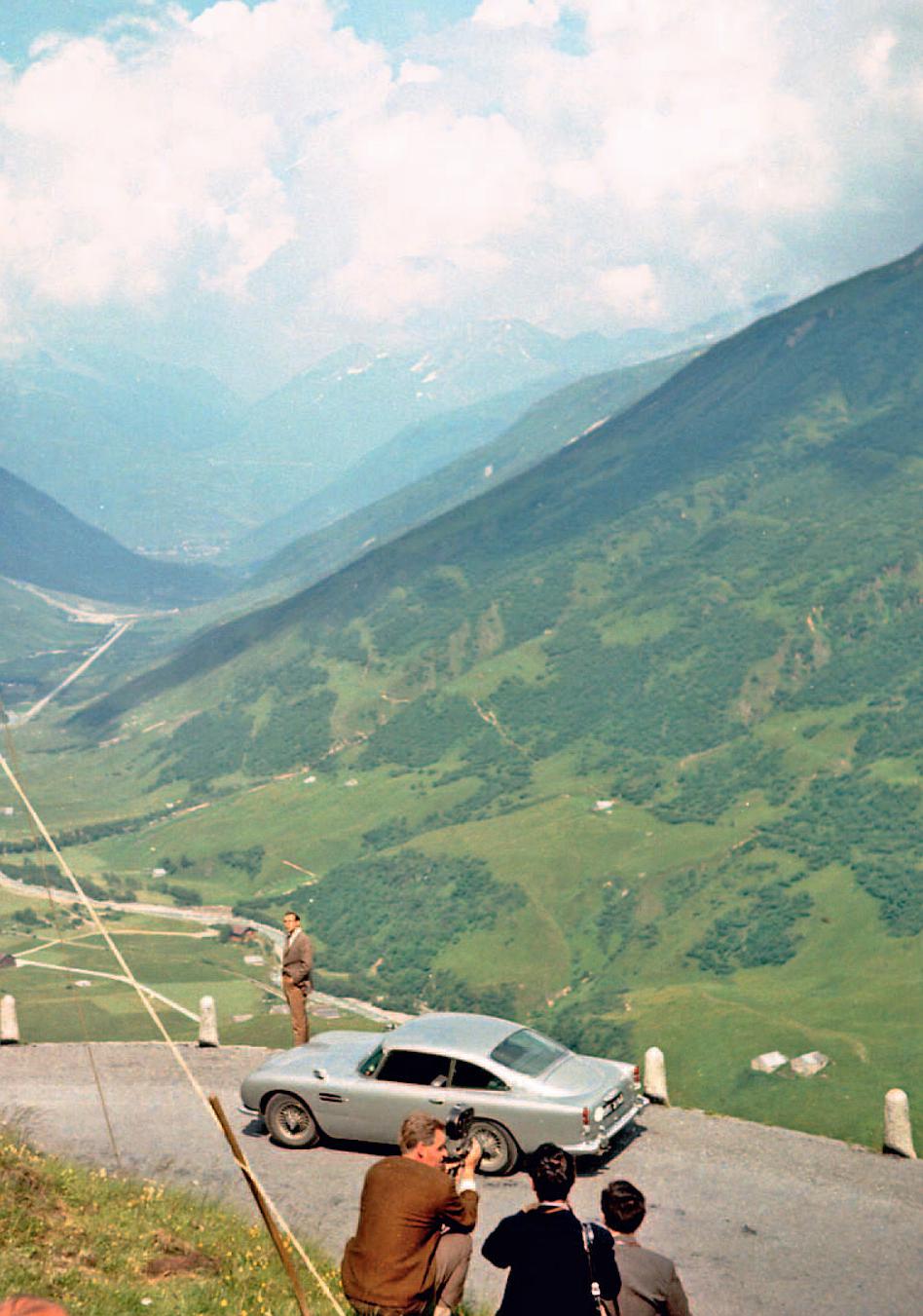 《007之金手指》全集-高清电影完整版