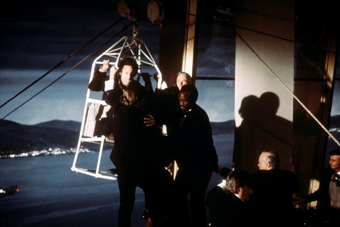 《火烧摩天楼》-高清电影-在线观看-搜狗影视