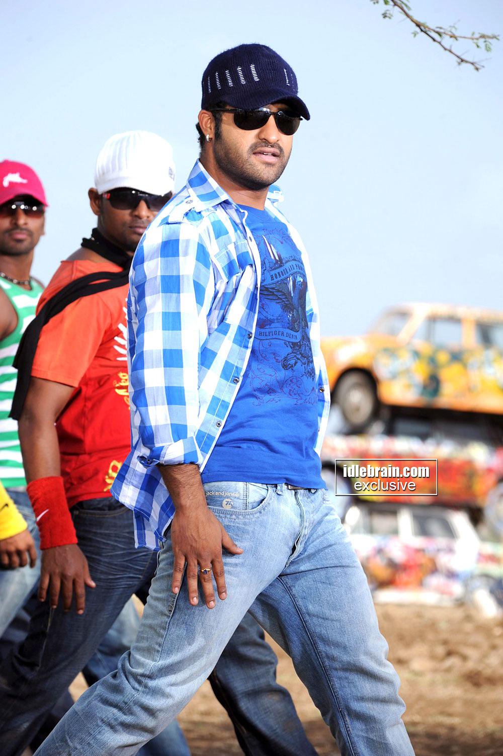 《假戏真做阖家欢》-高清电影