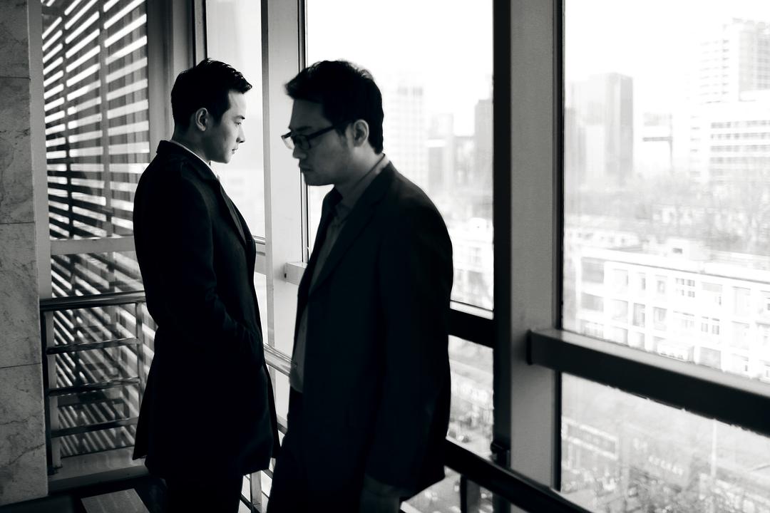 《错放你的手》全集-电视剧