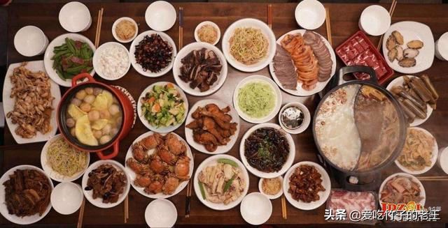 美籍华人“可怜中国”称美国最低工资吃得起水果