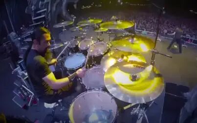 [图]Jocke Wallgren - Amon Amarth - "War Of The Gods" - Drum Cam