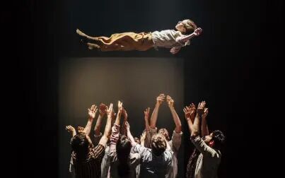 [图]Hofesh Shechter Company 《Grand Finale》全版+全尾旁白描述