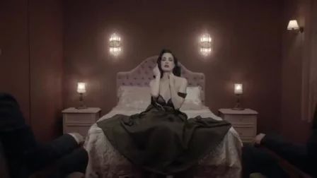 [图]【洋风物志】 Dita Von Teese的MV | Monarchy