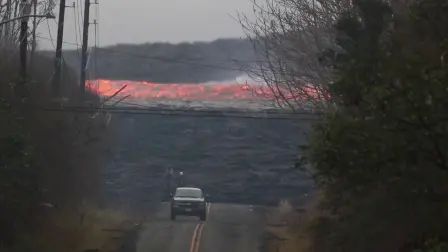 [图]夏威夷基拉韦厄火山熔岩流