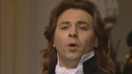 [图]《偷撒一滴泪Unafurtivalagrima》Roberto Alagna