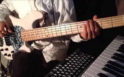 [图]【贝斯】Symphony X - Smoke and Mirrors [bass cover]