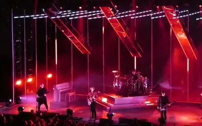 [图]【5SOS】Meet You There Tour in San Diego Full Concert (饭拍)