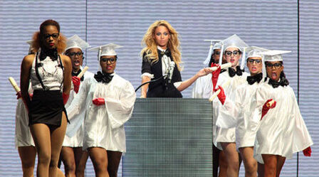 [图]Girl Power | Who Run The World? Girls!碧昂丝 Beyonce 于2011年推...