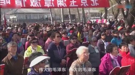 [图]大合唱《人民军队忠于党》,在广场群众激情唱响