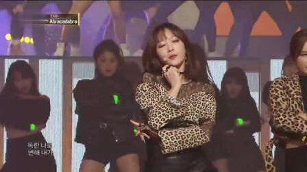 [图]EXID –《Abracadabra》,2016 KMF 现场版